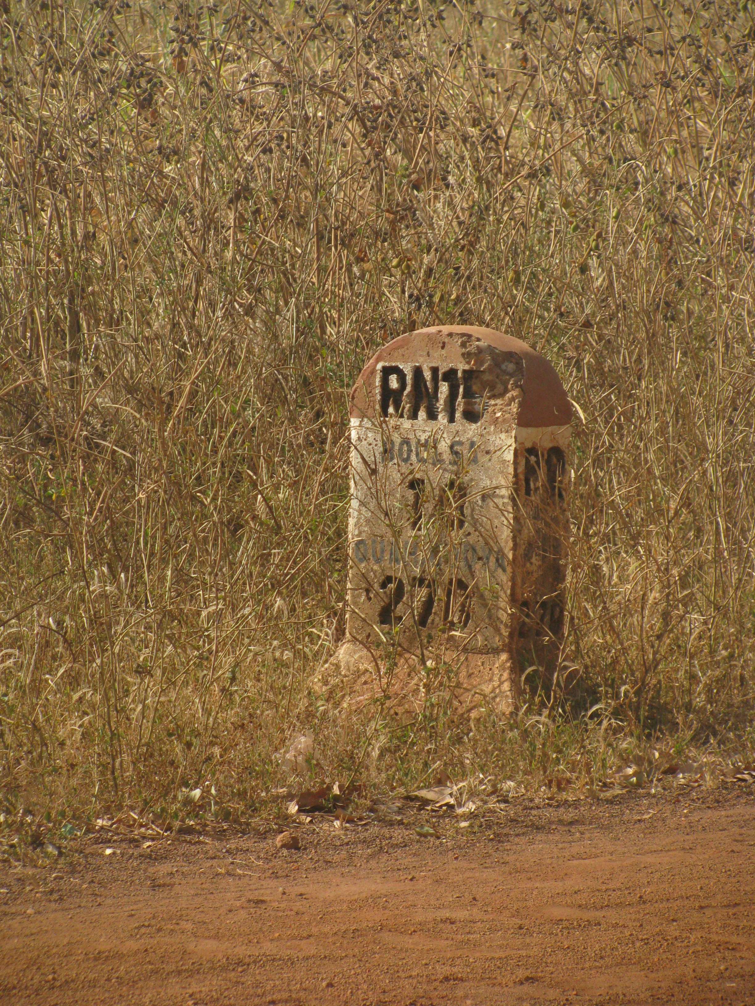Les grands axes routiers du Burkina, non à la vignette autorourière à 100 bals Les grands axes routiers du Burkina, non à la vignette autorourière à 100 bals